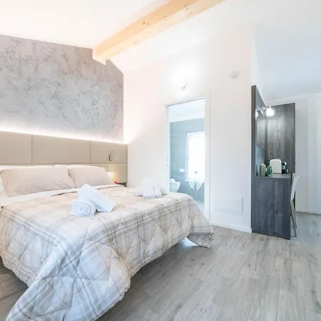 Infinito לינה וארוחת בוקר 3*